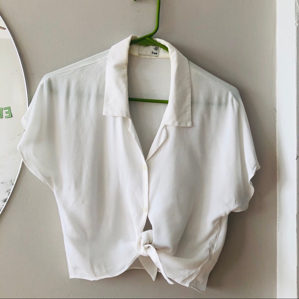 aritzia | tie-front blouse 🎀